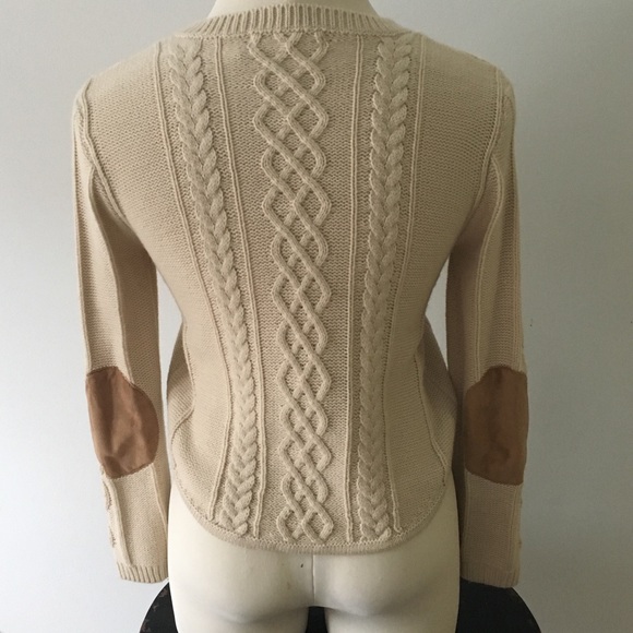 Cropped Cable Knit Sweater - Picture 2 of 4
